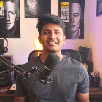 Digitally Roshan, author of The AI Income Blueprint